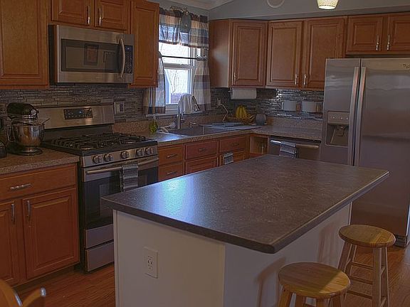 Kitchen side