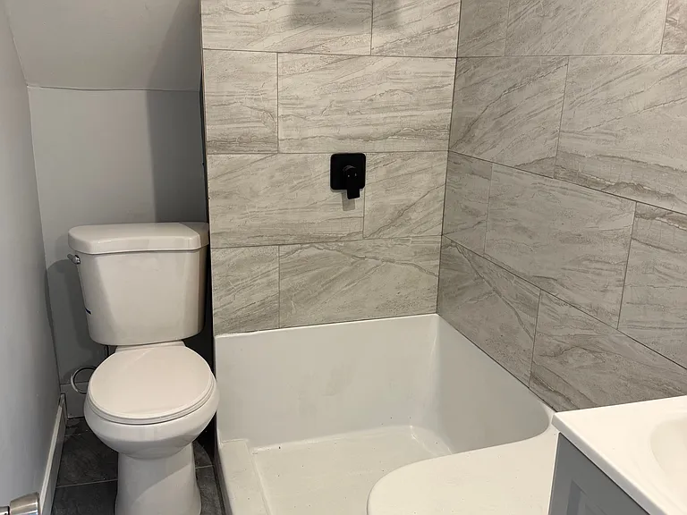 10626 S Avenue O #2 — Photo 5