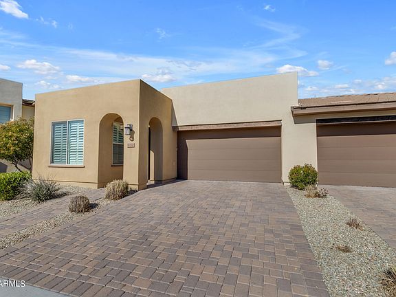 2nd image of 880 E VERDE Boulevard