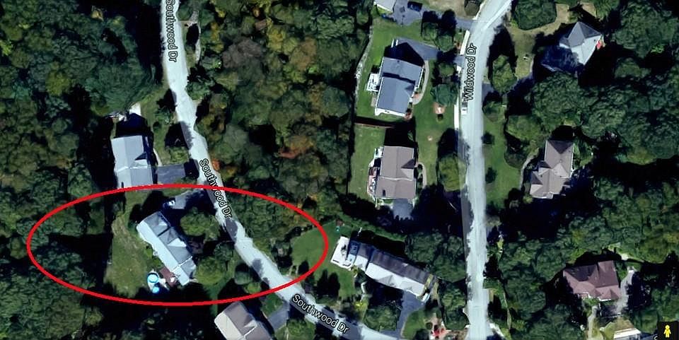 2nd image of 30 Southwood Dr