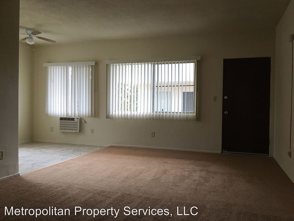 1st image of 1751 N Wilton Pl APT 4