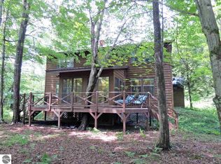 18353 Timberline Dr, Thompsonville, MI 49683