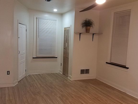 3rd image of 2117 W Ontario St APT 3