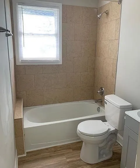 405 Deck St #A — Photo 6
