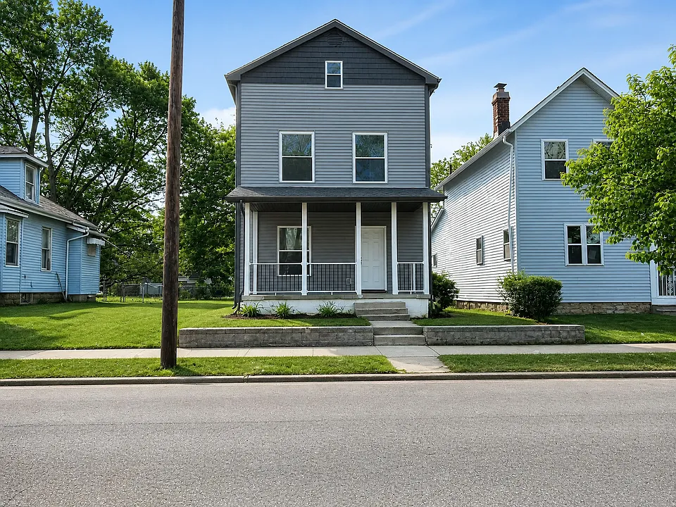 374 S Harris Ave