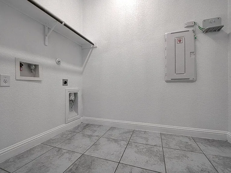 20908 Akbash Ln — Photo 16