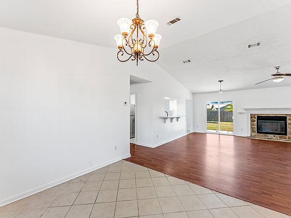 4th image of 6824 Forsythe Dr