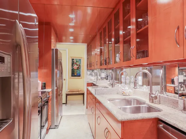 465 Park Avenue image 5 of 10