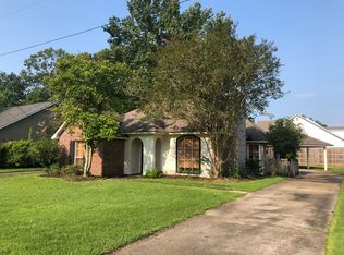 17205 Northlake Dr, Prairieville, LA 70769