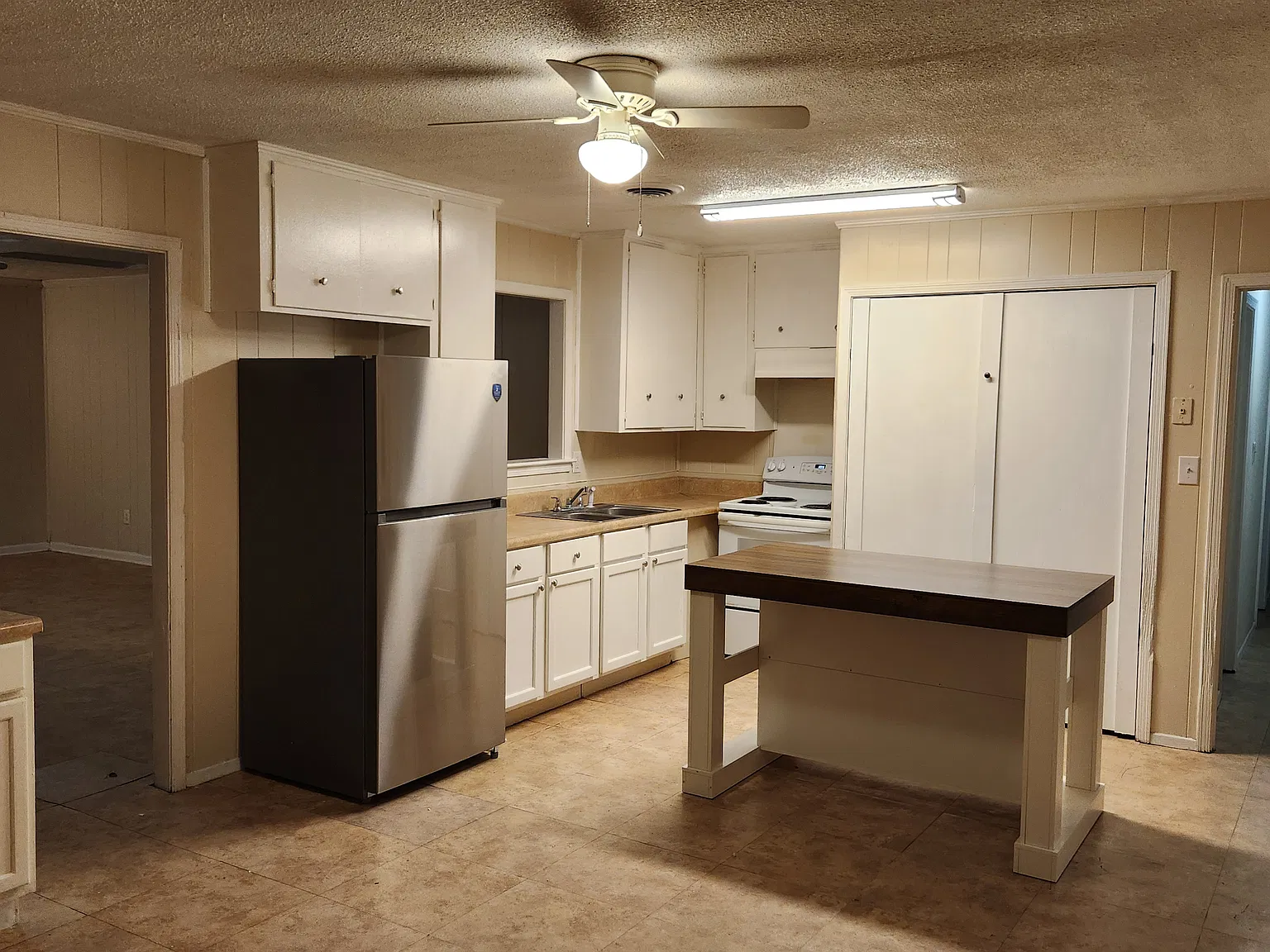 3 bed, 1782 sqft, $1,300 — Photo 3