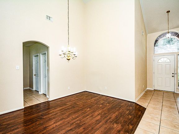 2nd image of 18507 Lodgepole Pine St