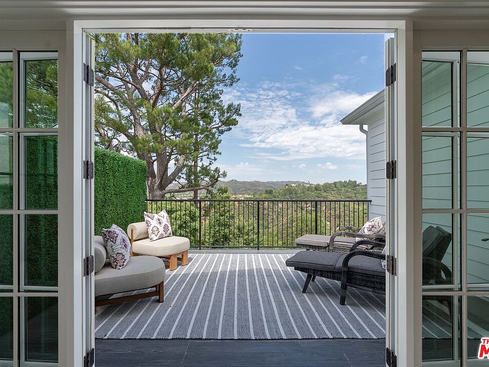 1st image of 2201 Linda Flora Dr