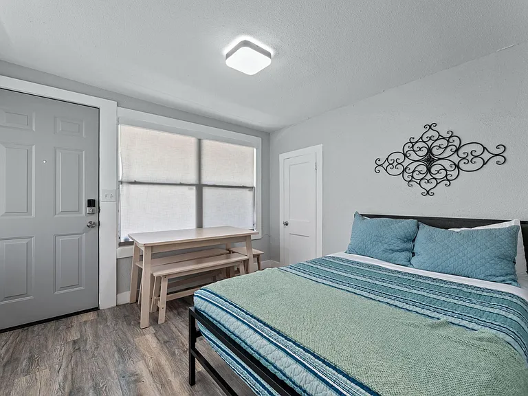412 Drew St #2 — Photo 8