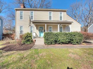 1832 Larkhill Ln, North Chesterfield, VA 23235