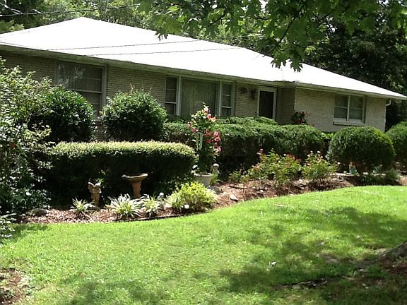 2nd image of 3231 Lakeshore Dr