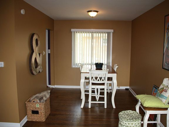 5th image of 579 E Park Ave