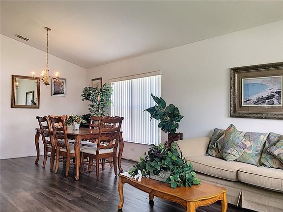 4th image of 510 Tivoli Cir