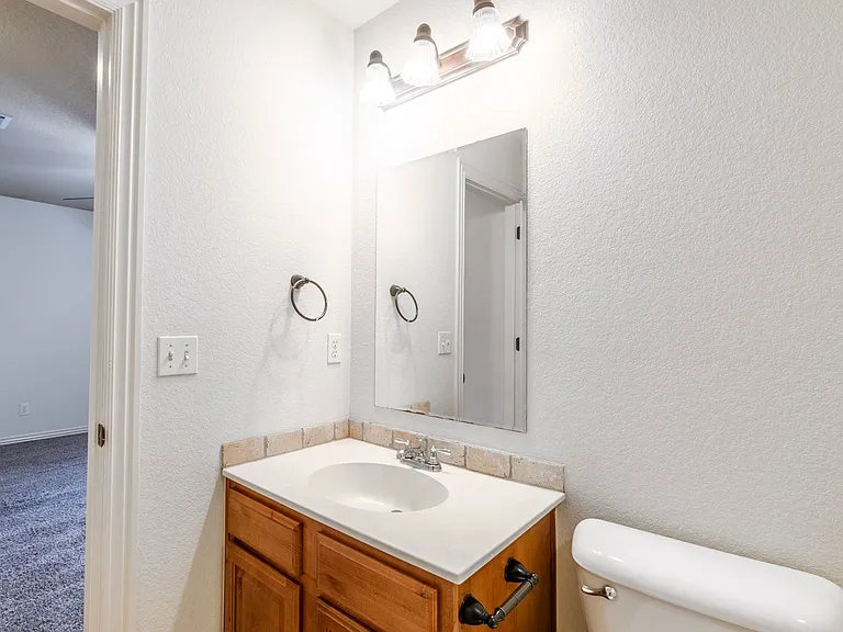 2625 N Arroyo Ave #4 — Photo 12