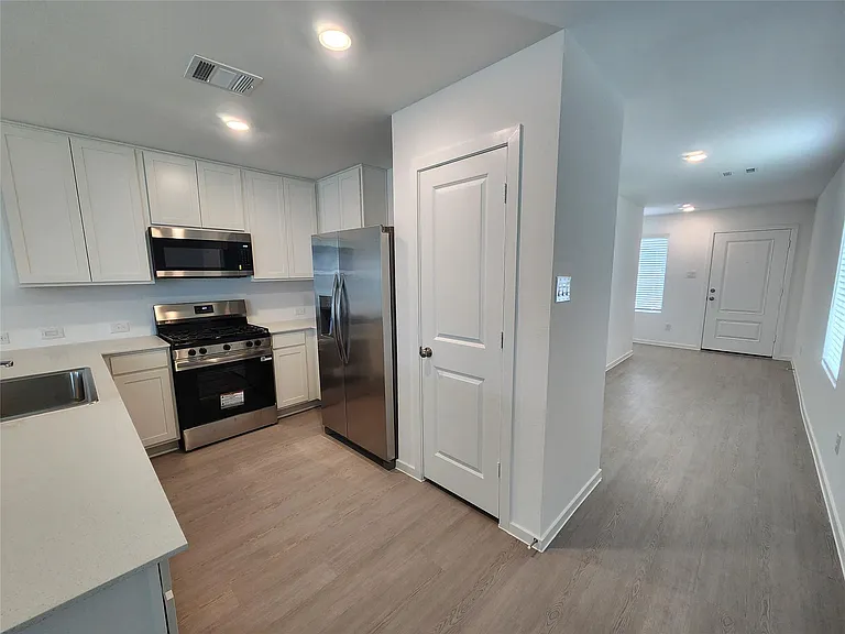 905 Coperchiata Cir — Photo 9