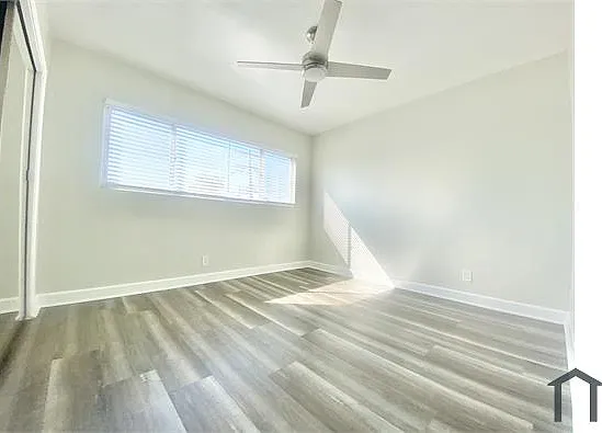 1181 W 38th St #5 — Photo 8
