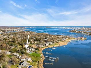 1 Carriage House Ln, Little Silver, NJ 07739