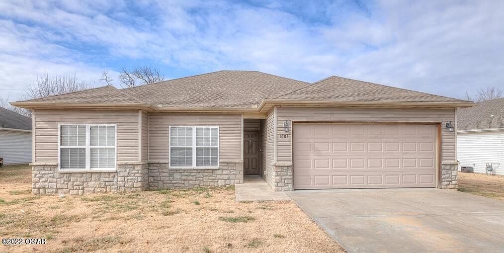 1604 Prier Ln, Webb City, MO 64870 Zillow