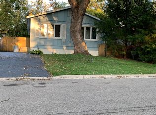 1315 N Poplar Ave, Round Lake Beach, IL