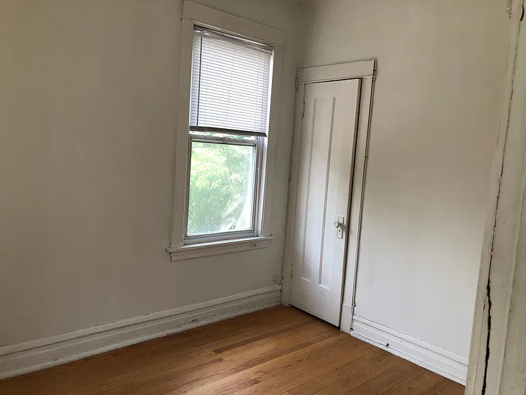 4638 W Barry Ave #2 — Photo 4