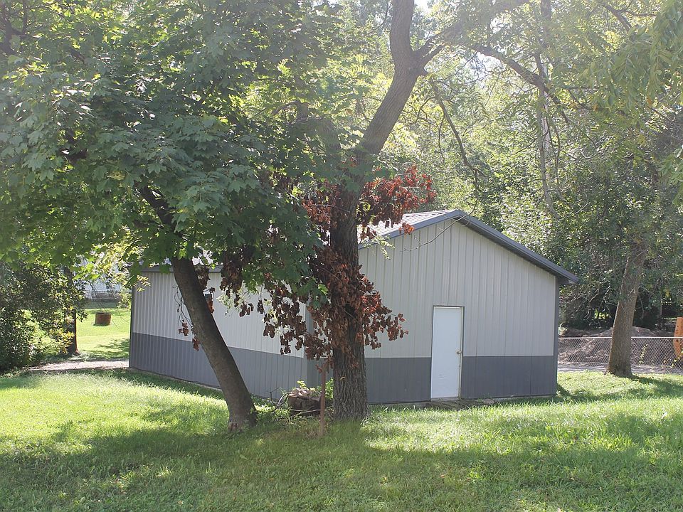 2nd image of 126 E Prospect St