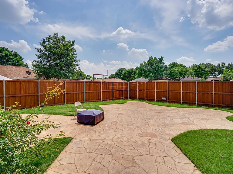 369 Phillips Dr — Photo 13