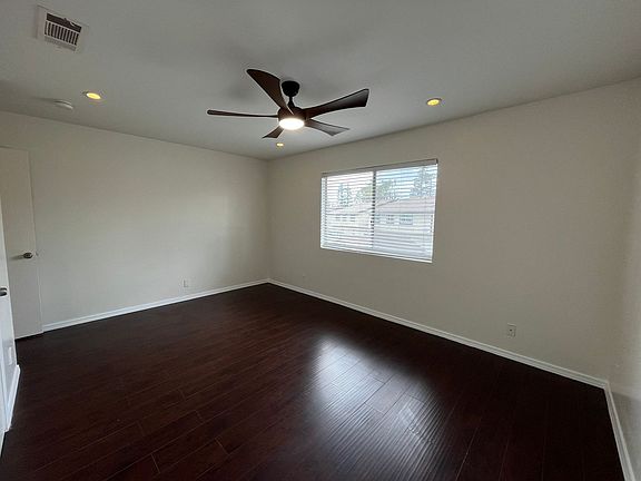 5th image of 9800 Vesper Ave Unit 60