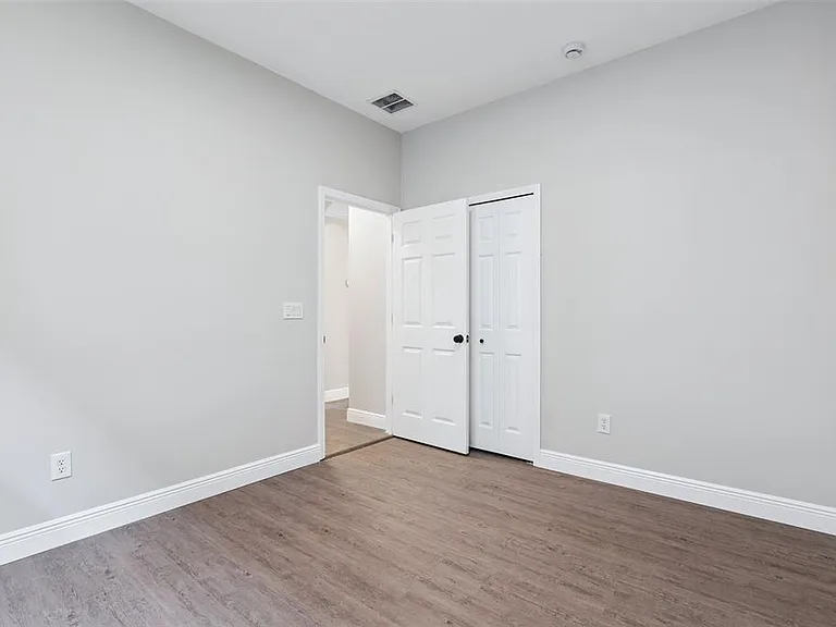 1209 Cathcart Cir — Photo 29