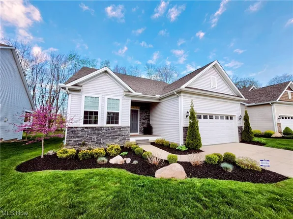 7830 Hunting Lake Dr, Concord Township, OH 44077