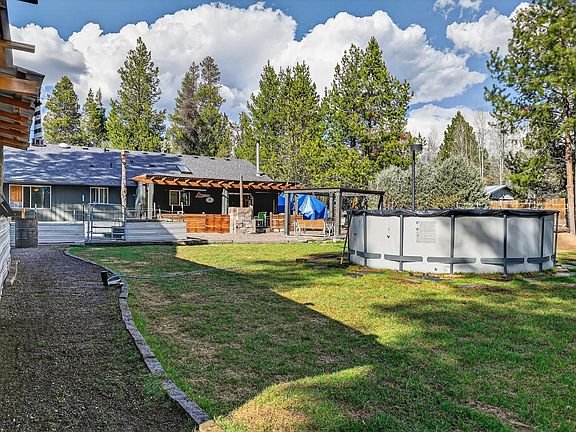 3rd image of 15495 Federal Rd
