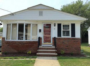 61 Oregon Ave, North Providence, RI 02911