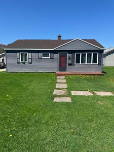 813 E 9th Ave, Sault Sainte Marie, MI, 49783