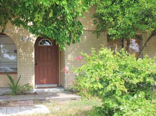 920 S Terry St, Rockport, TX 78382