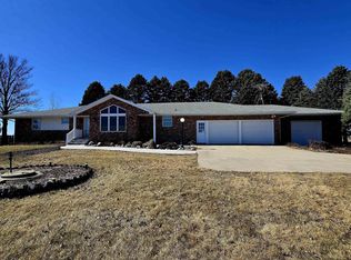 2850 175th St, New Sharon, IA 50207