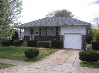 860 Terra Ln, Bellmore, NY 11710