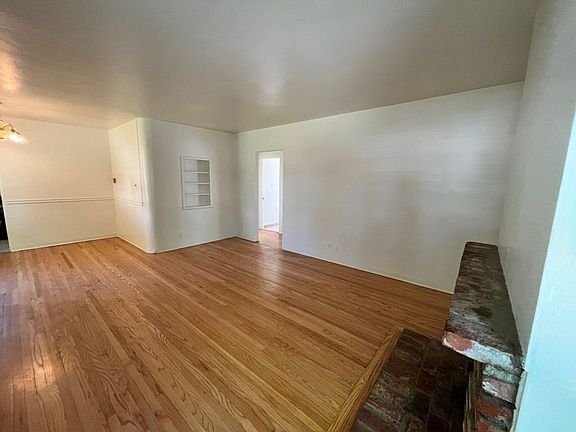 5th image of 6247 Farmdale Ave
