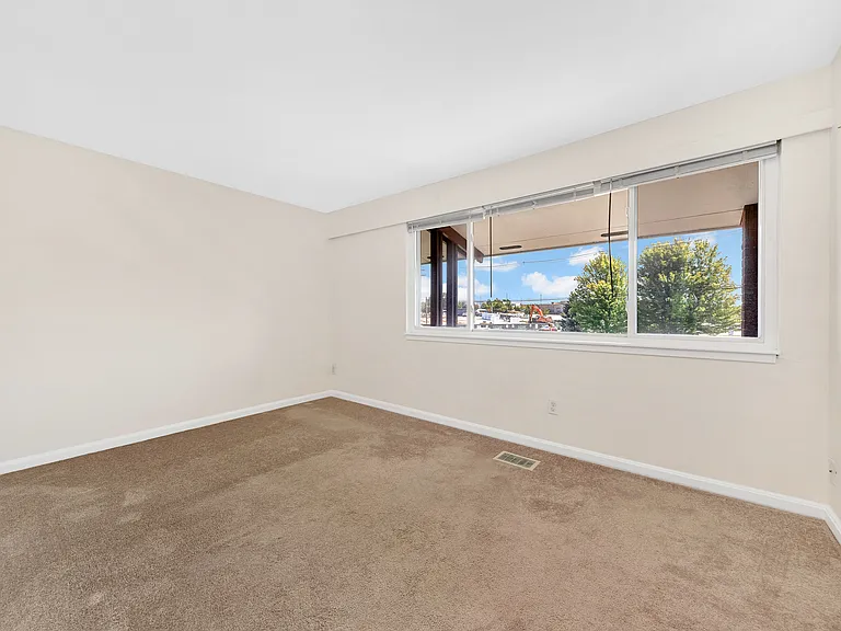 1 Felton St — Photo 10