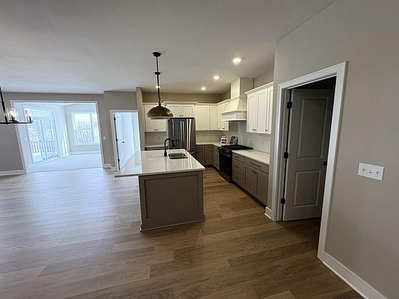 2nd image of 2569 Ravines Trail Dr SW