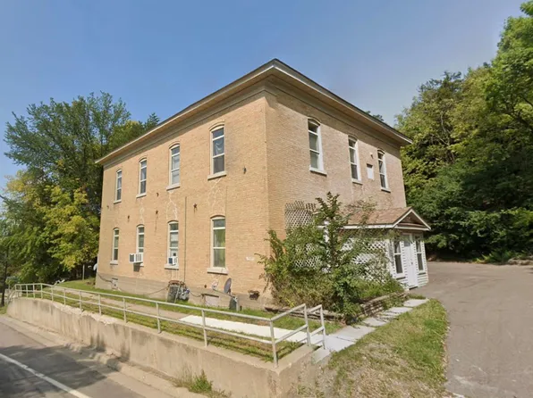 401 2nd St E APT 4, Jordan, MN 55352
