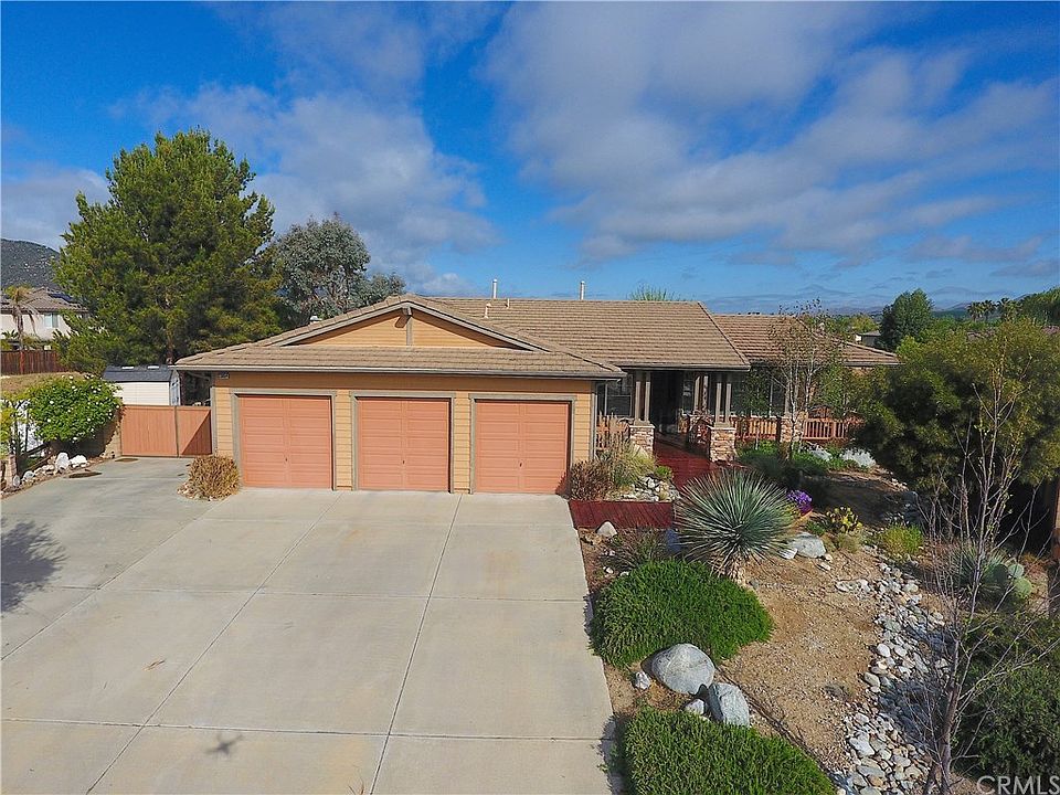1st image of 23854 Chelsea Way