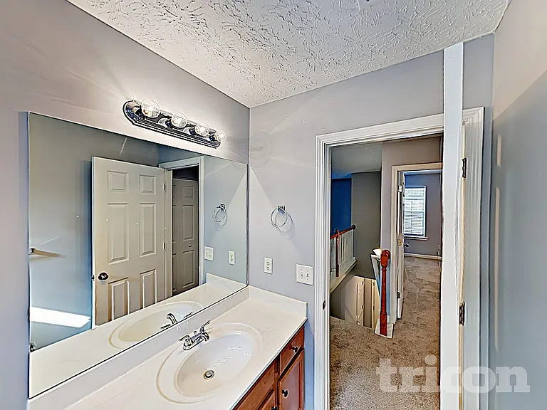 5370 Mountain Top Pl — Photo 12