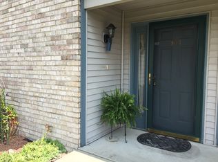 2406 Windward Blvd UNIT 104, Champaign, IL 61821