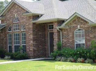 100 Woodbrook Ct, Longview, TX 75604