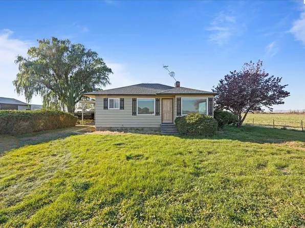 2820 Midvale Rd, Mabton, WA 98935