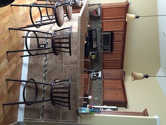 Kitchen sitting area