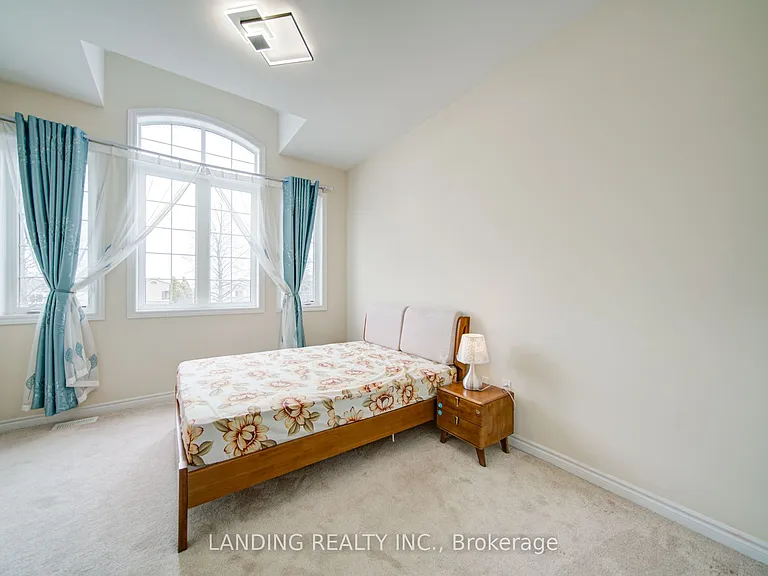 2084 Duberry Dr — Photo 30